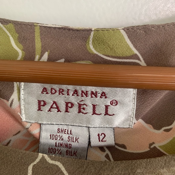 Adrianna Papell Top. Fluffy layered blouse with slit sleeves. Size 12. - Picture 3 of 3